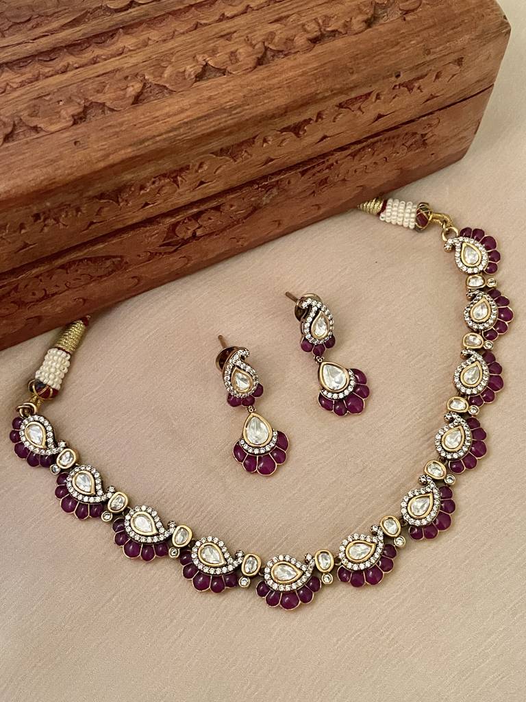 Vihara Ruby Paisley Necklace Set : NK279