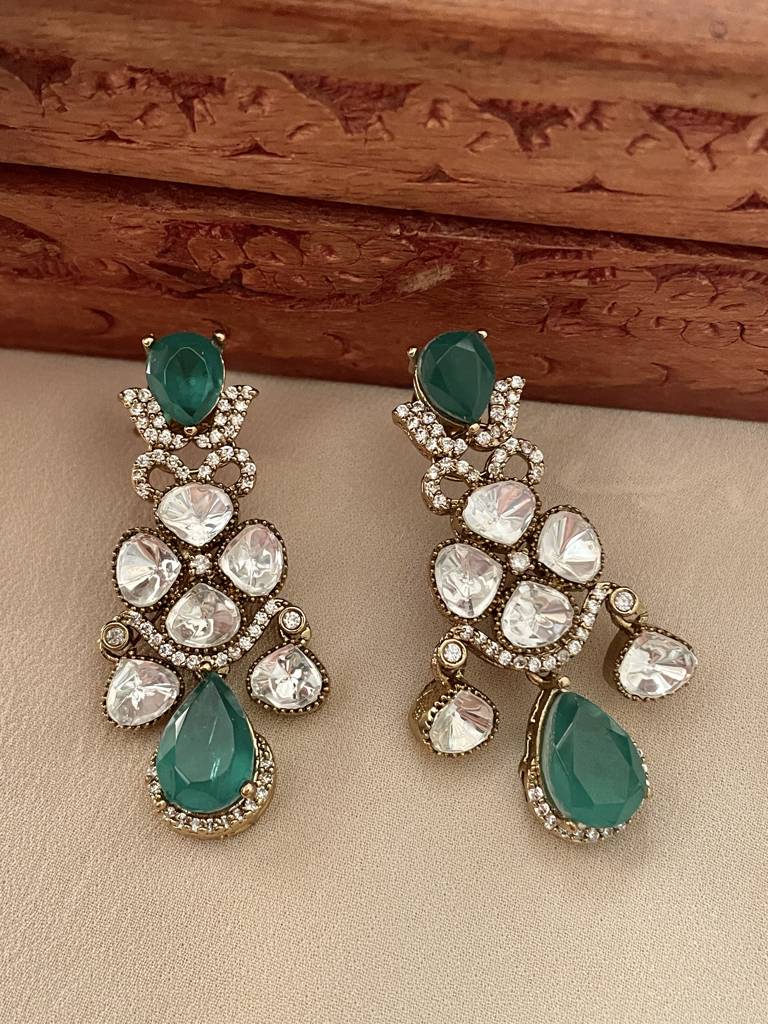 Zahira Polki & Emerald Earrings : ER284
