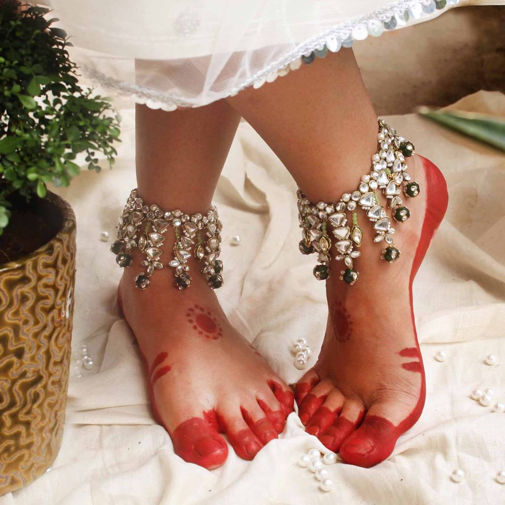 Kundan & Beads Adjustable Anklet - Set Of 2 Pieces : ANK017