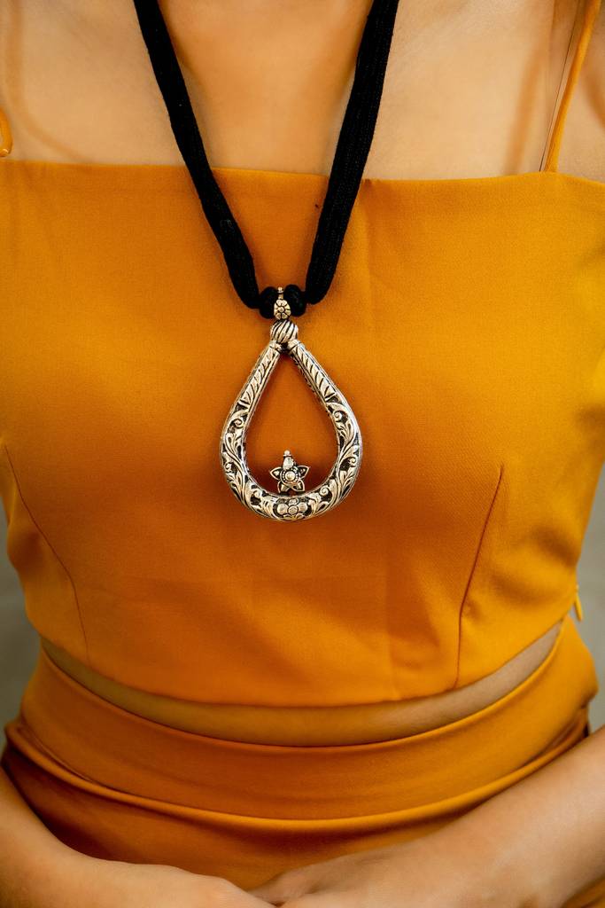 925 Sterling Silver Adya Chitai Drop Dori Necklace : SN30045