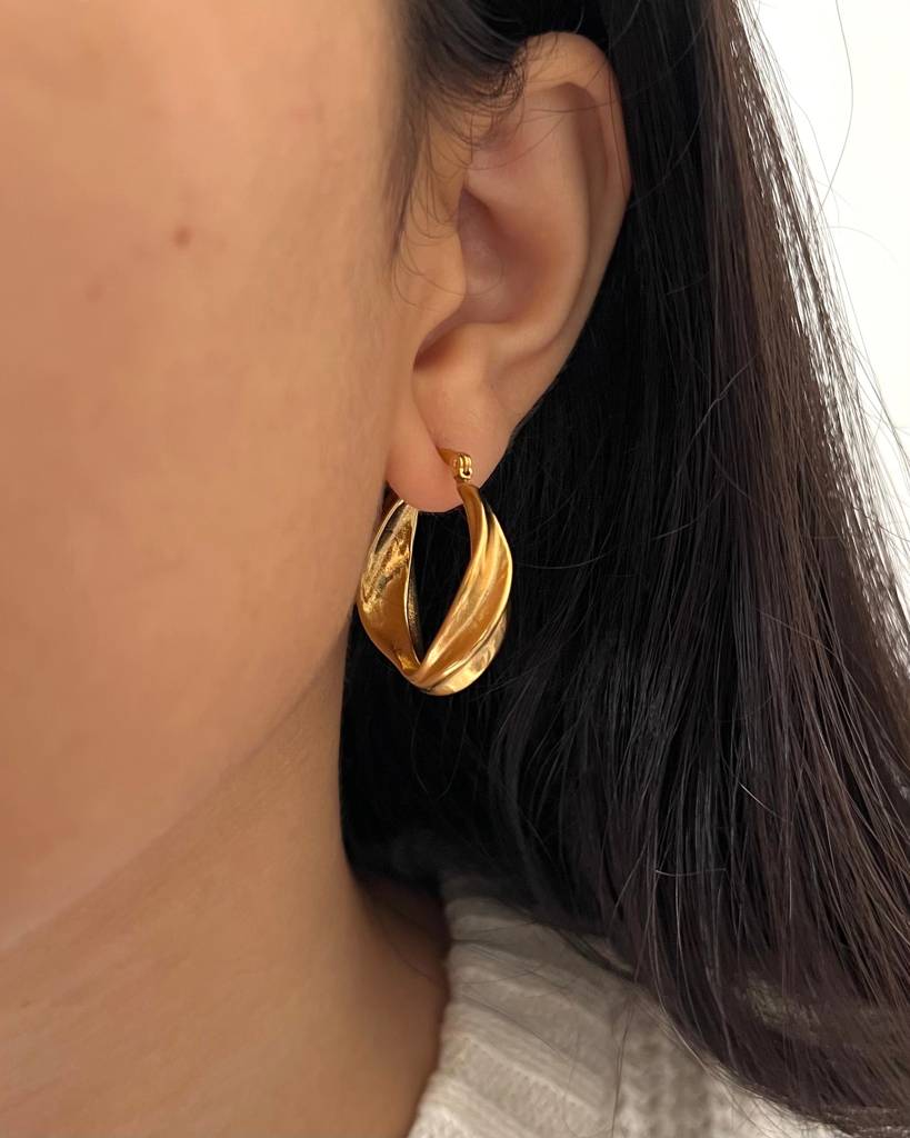 18K Gold Plated Olivia Hoop Earrings : E27