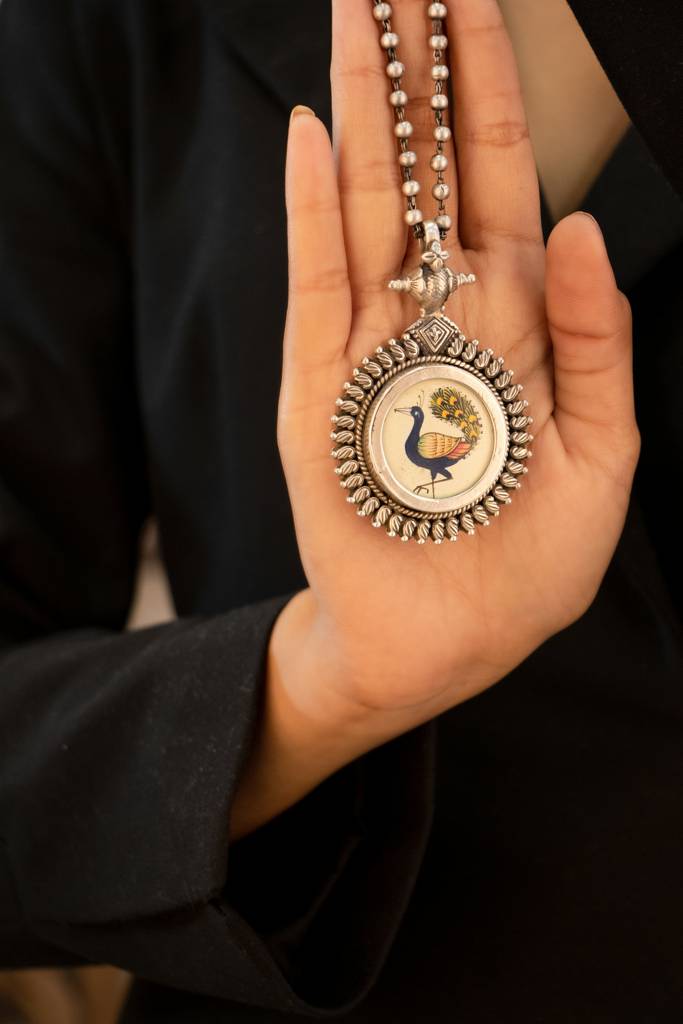 925 Sterling Silver Moh Handpainted Peacock Pendant : SN401025