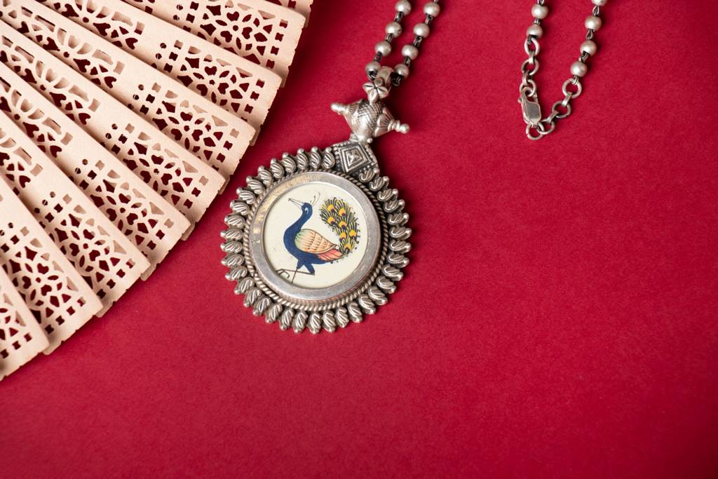 925 Sterling Silver Moh Handpainted Peacock Ball Chain Necklace : SN203098