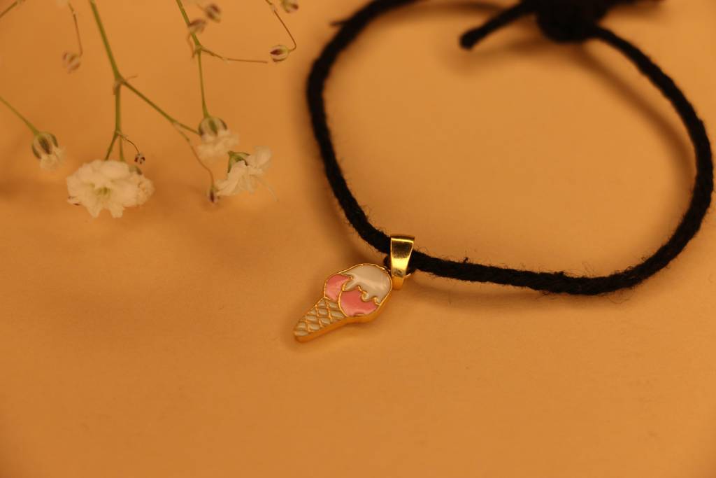 Softy Black Thread Nazarbattu : btsofty