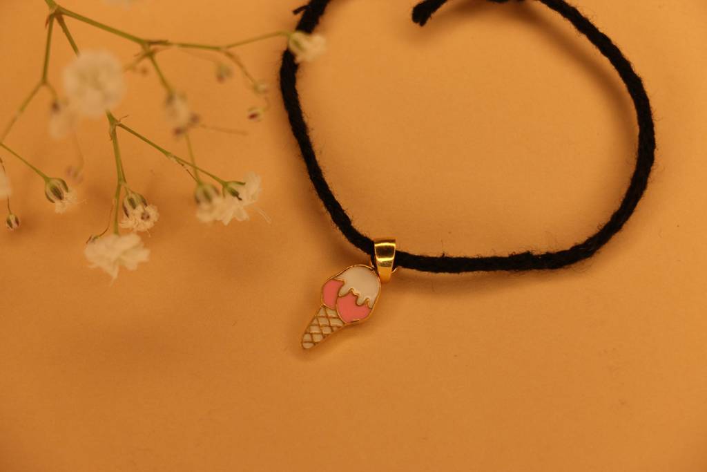 Softy Black Thread Nazarbattu : btsofty