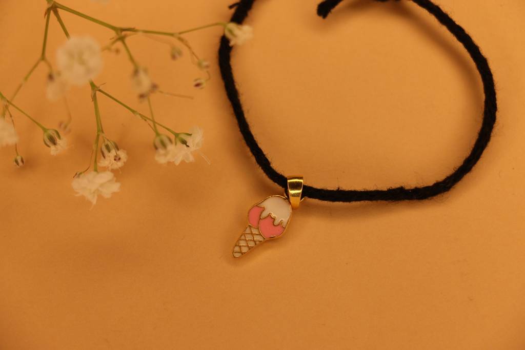 Softy Black Thread Nazarbattu : btsofty