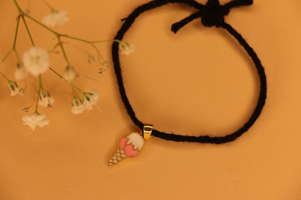 Softy Black Thread Nazarbattu : btsofty
