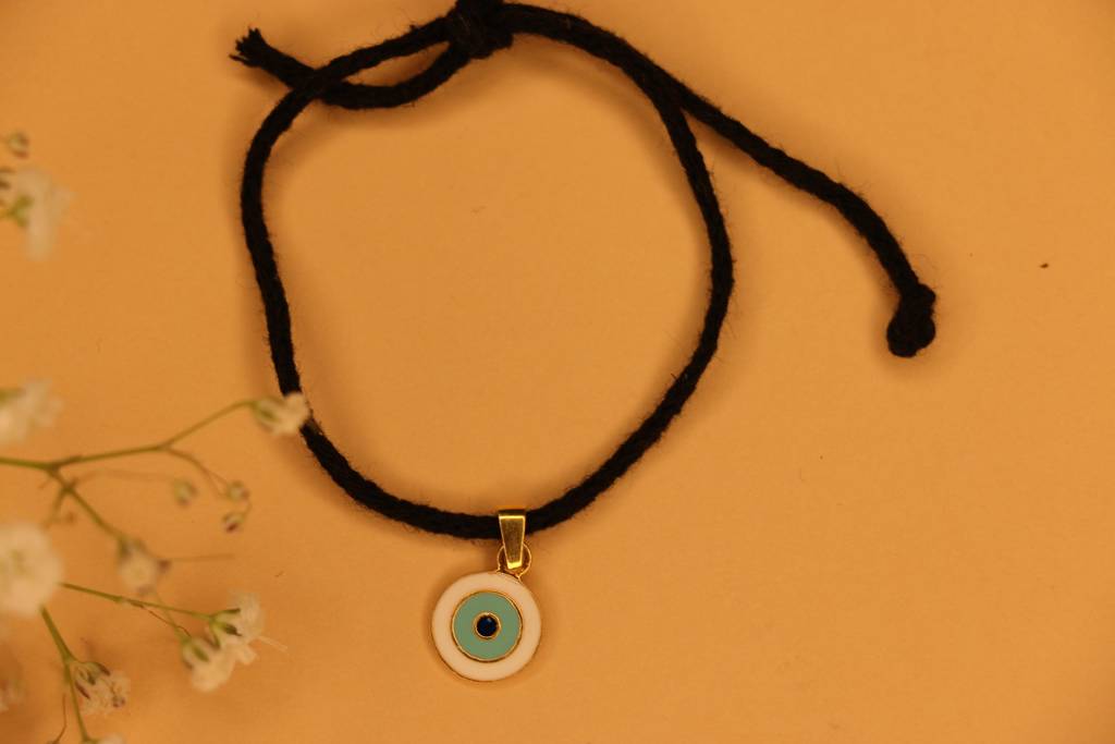 Evileye Black Thread Nazarbattu : btevileye