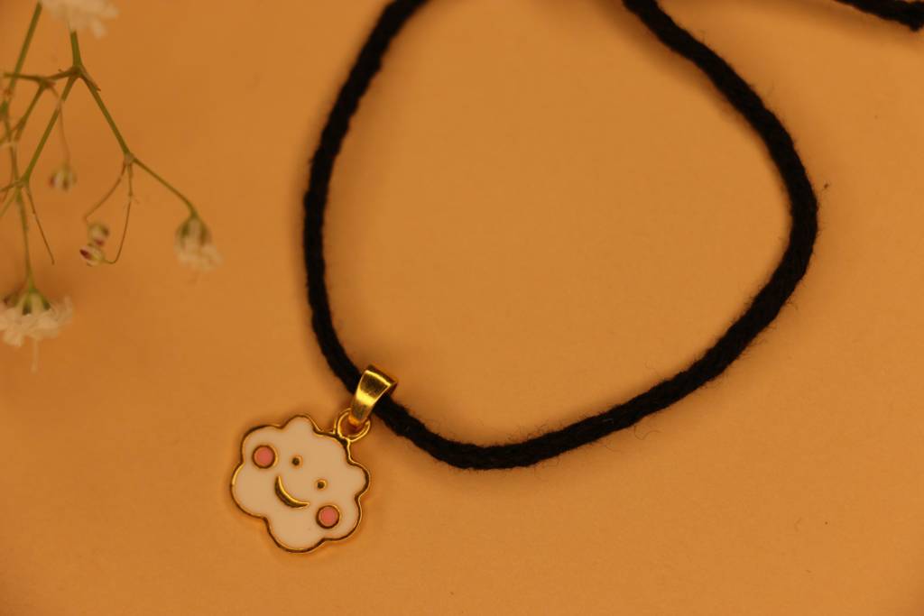 Cloud Black Thread Nazarbattu : btcloud