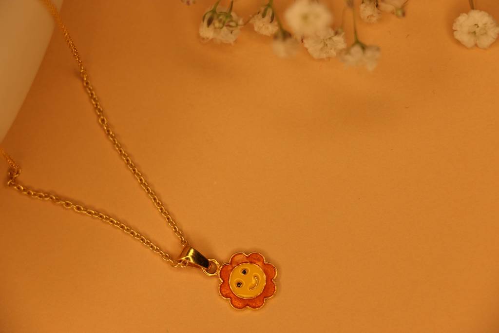 Sun Necklace : kidnlsun