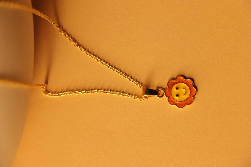 Sun Necklace : kidnlsun