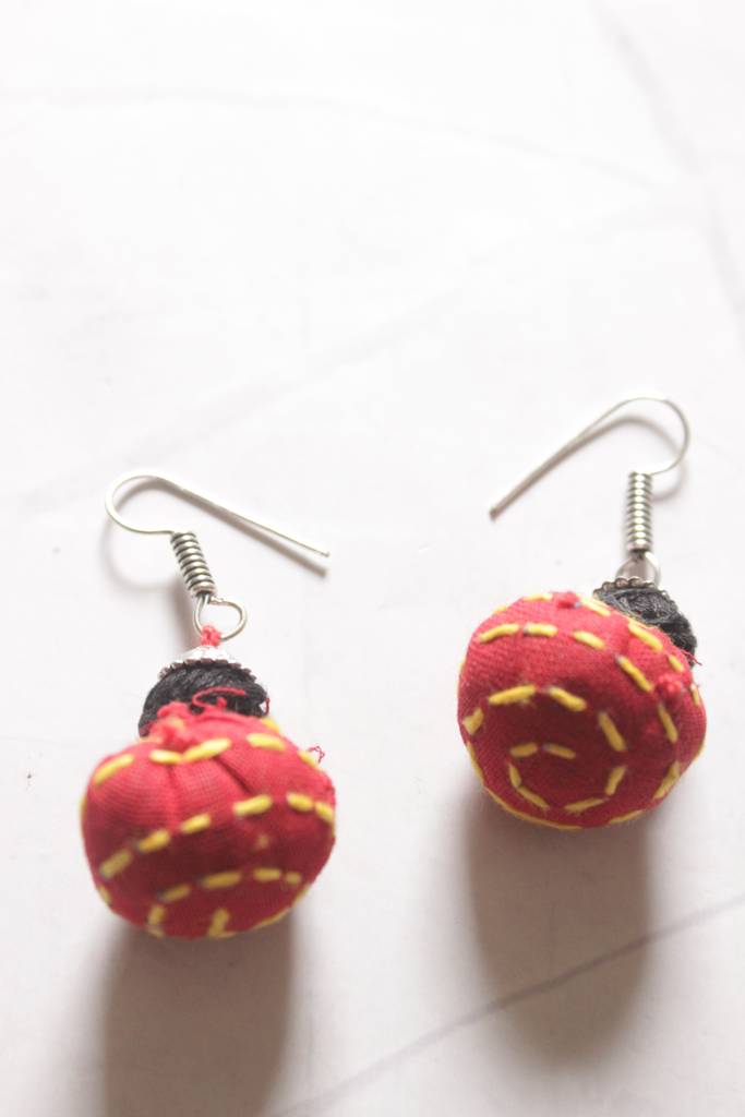 Upcycled Fabric Kantha Embroidered Handmade Necklace Set With Cowrie Details : ALT-JEW-Sai-32