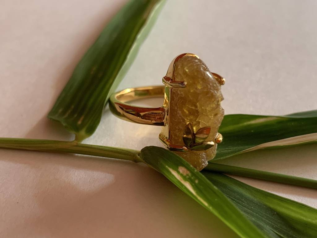 Unique Yellow Sapphire Ring : NH-RNG-06-YS