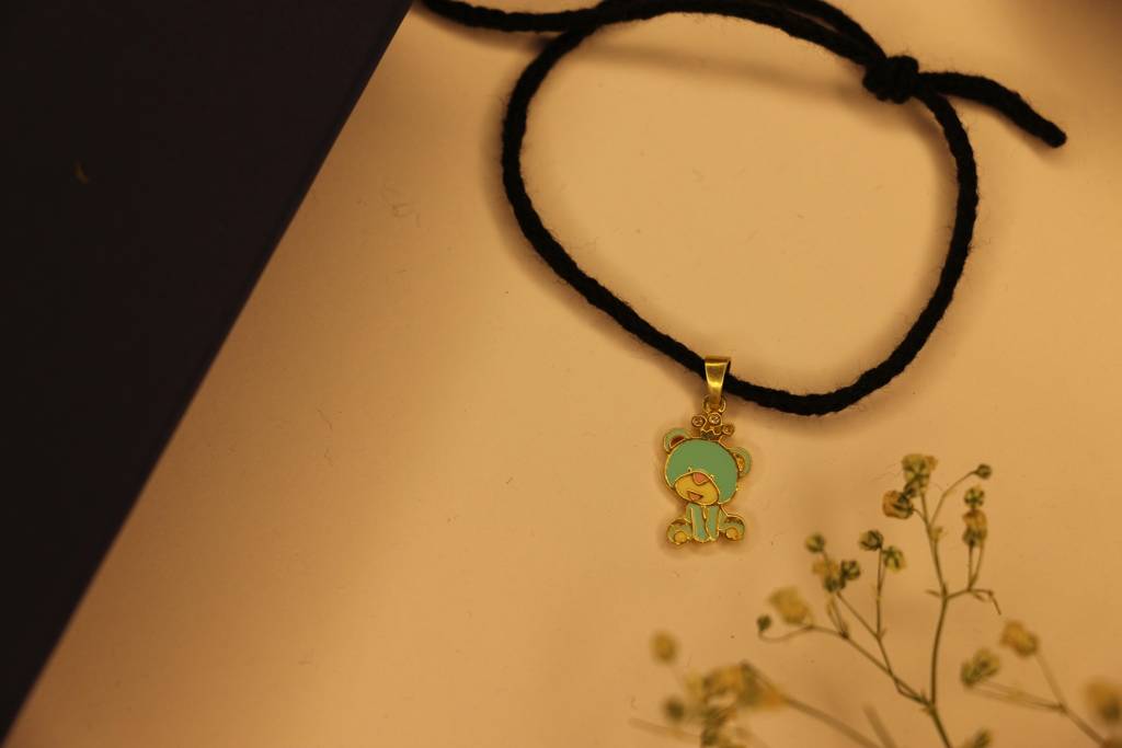 Teddy Black Thread Nazarbattu : btteddy