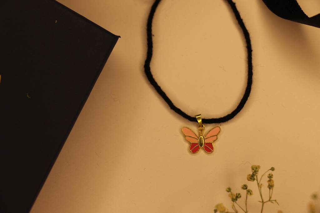 Butterfly Black Thread Nazarbattu : btbutterfly