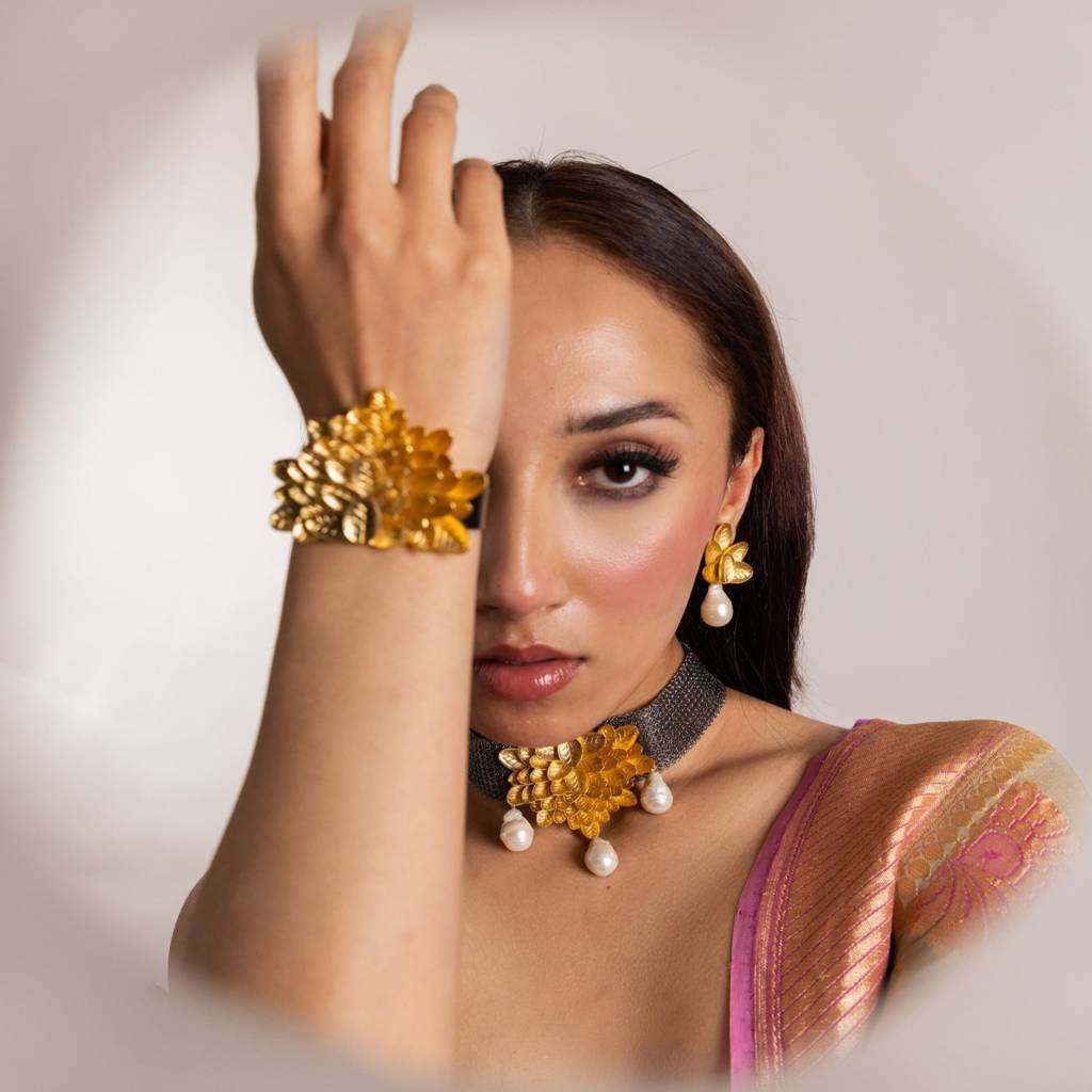 Baroque Adoring Neckpiece : GG-2002