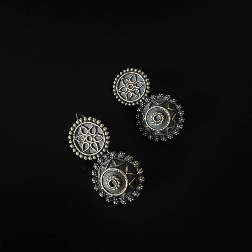 Silver Kurak Earrings : Silver_Revival_Blossom_Radiance_Earrings_Aug24