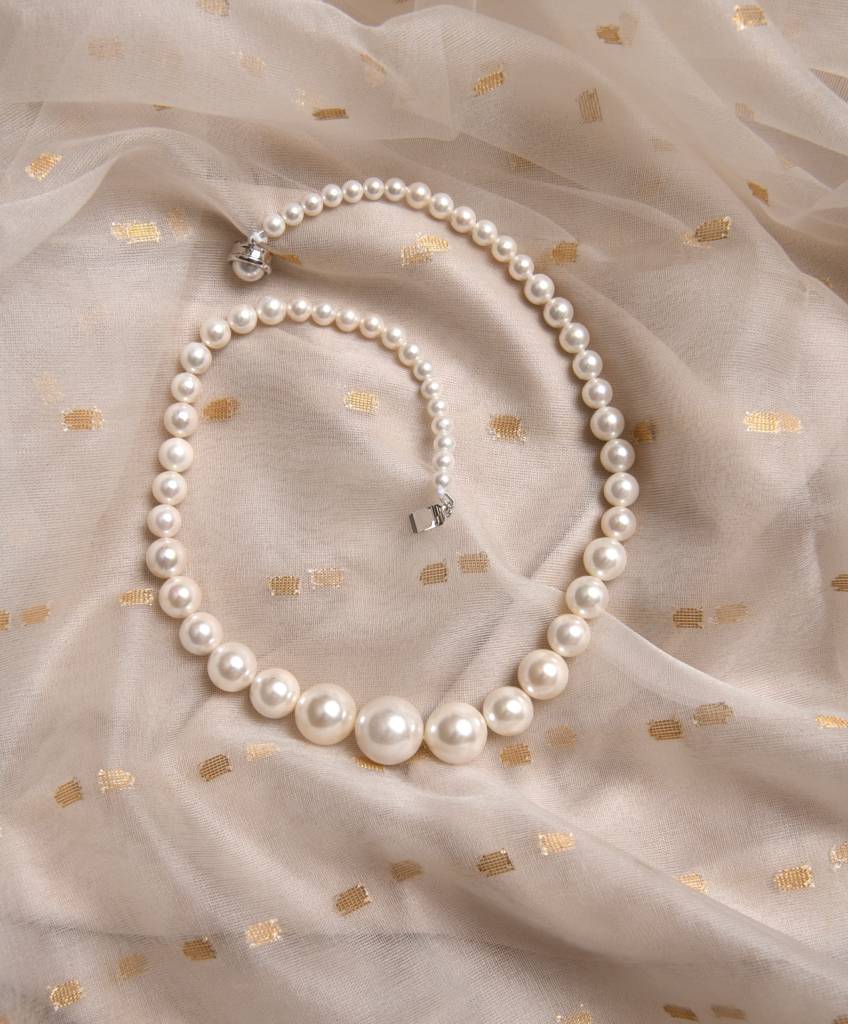 Stunning Graduated Pearls Necklace : PRBN139