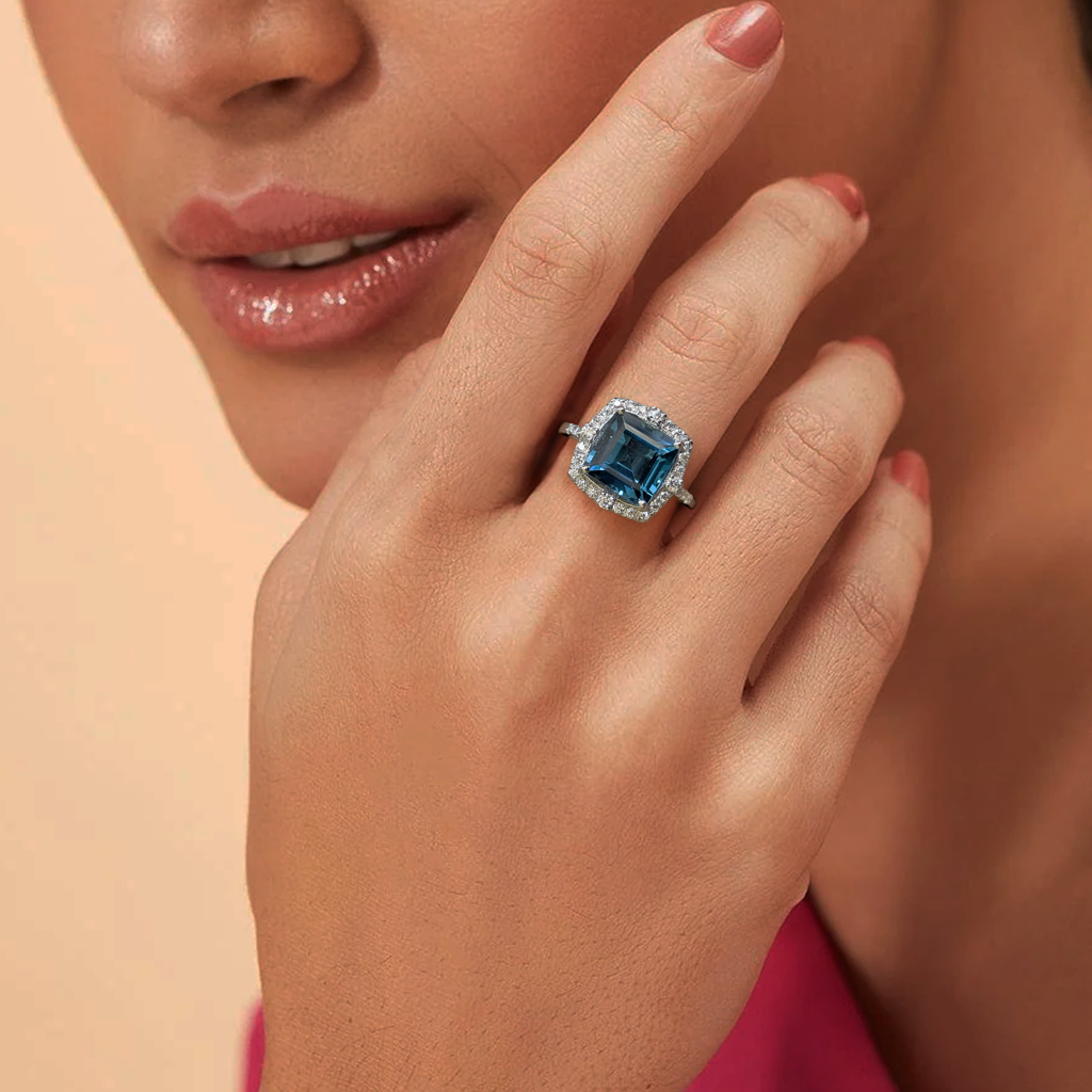 London Blue Topaz Ring : R2562