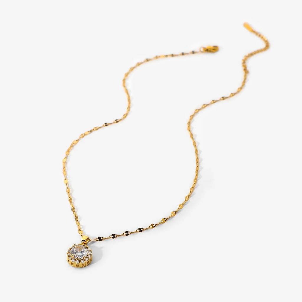 18Kt Gold Plated Twisted Chain Round Zircon Pendant Necklace, Enid : Enid