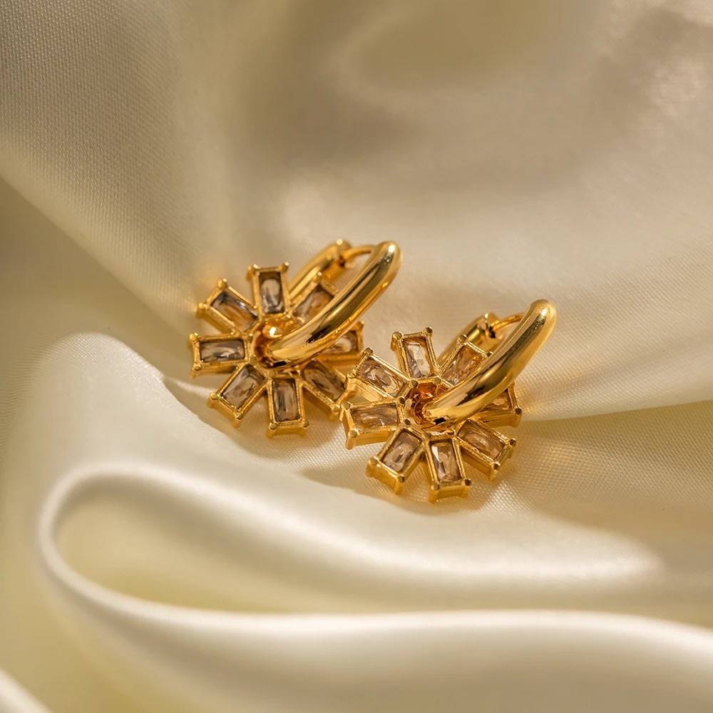 18Kt Gold Plated Demi Fine Cubic Zirconia Detachable Snowflake Box Earrings , Tessa : INTESSA