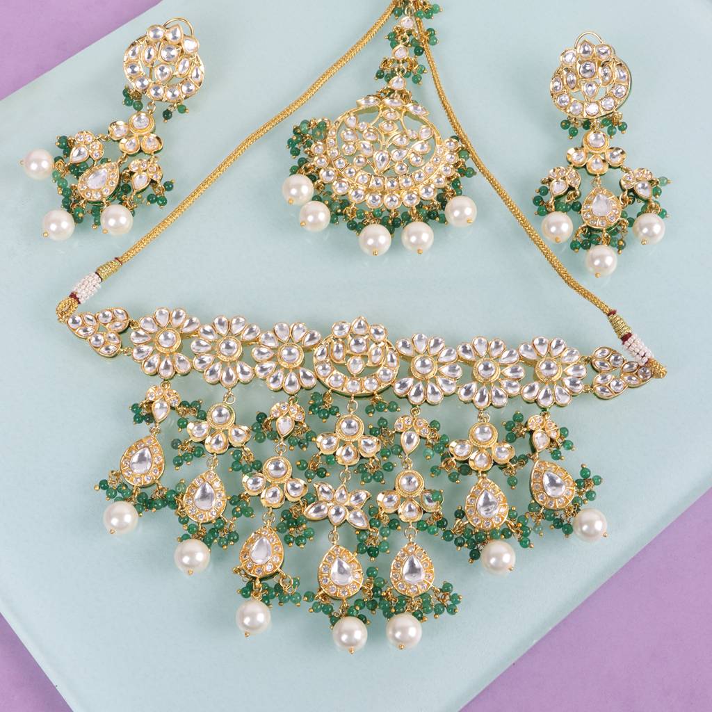 Royal Green Layered Kundan Choker Set With Maangtikka Royal