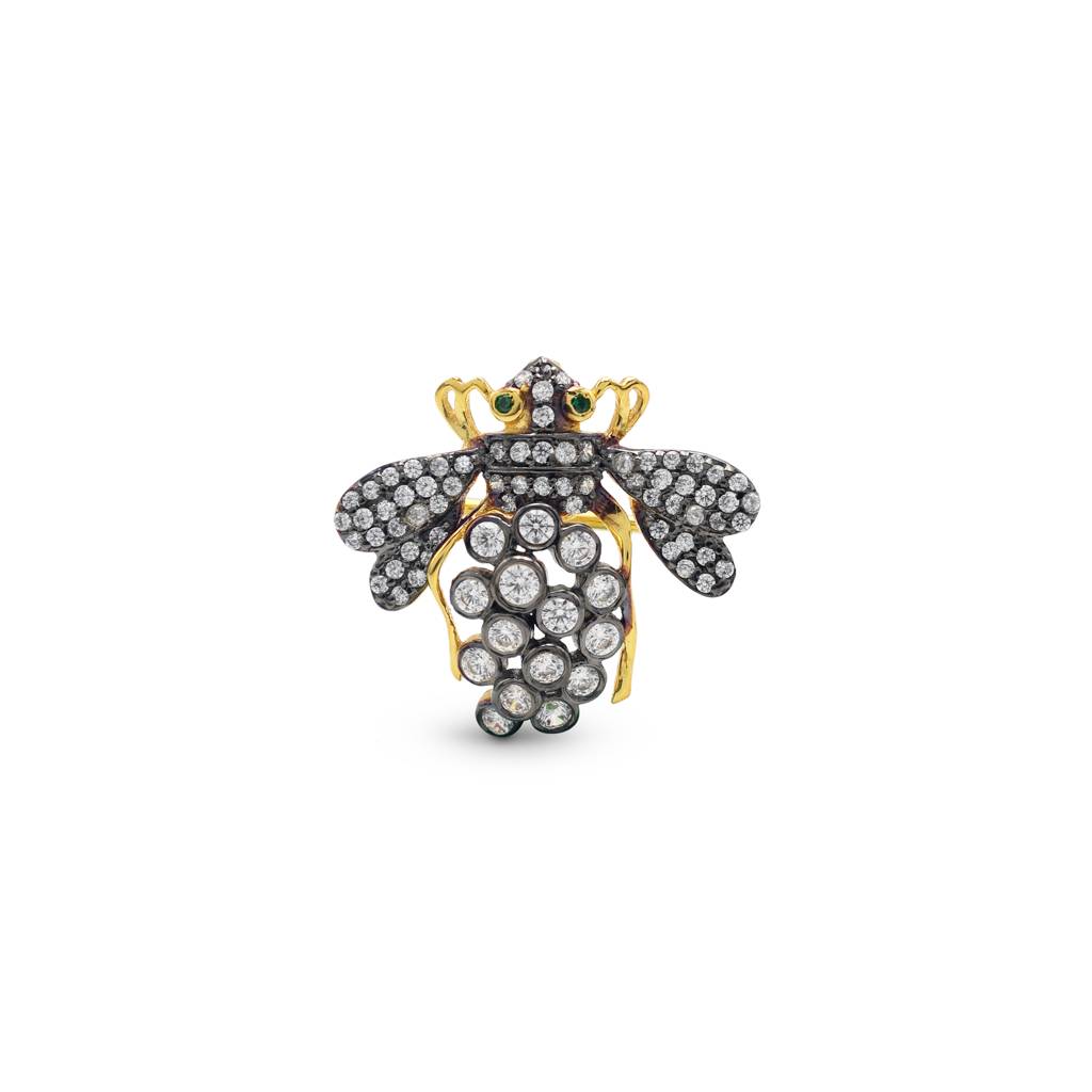 Bee Brooch : P3000