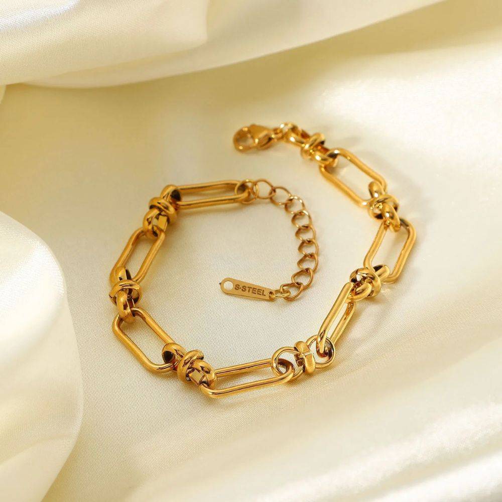 18Kt Gold Plated Paperclip Statement Bracelet, Catalina : INCATALINA