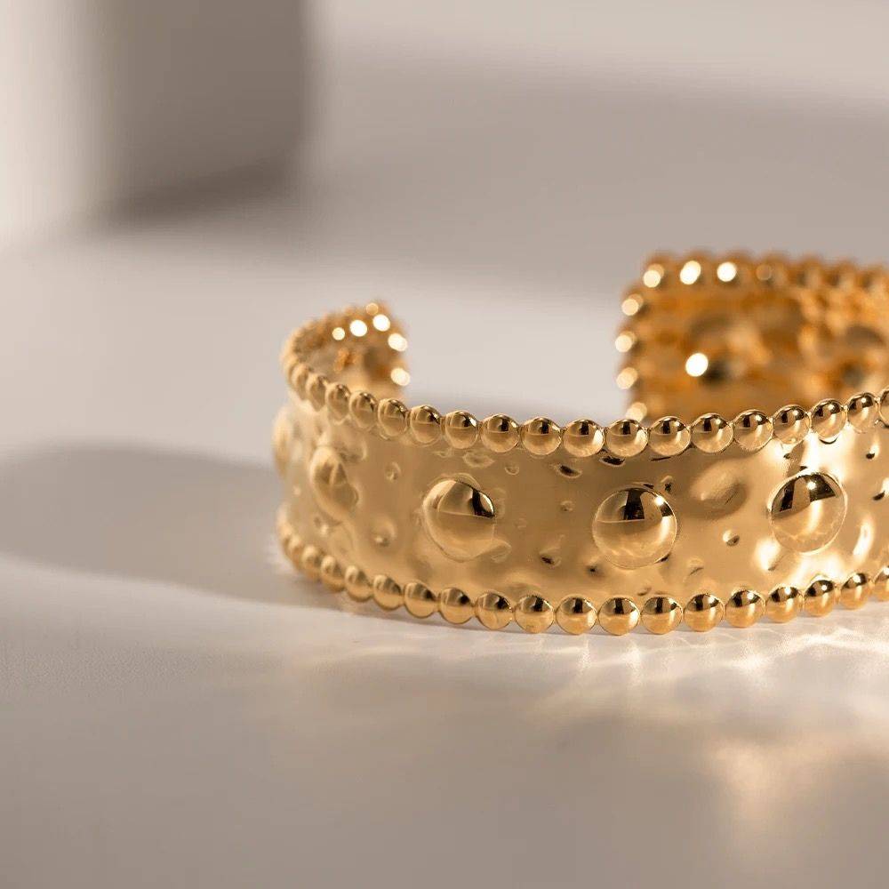 18Kt Gold Plated Hollow Hammered Open Bangle, Demi : INDEMI