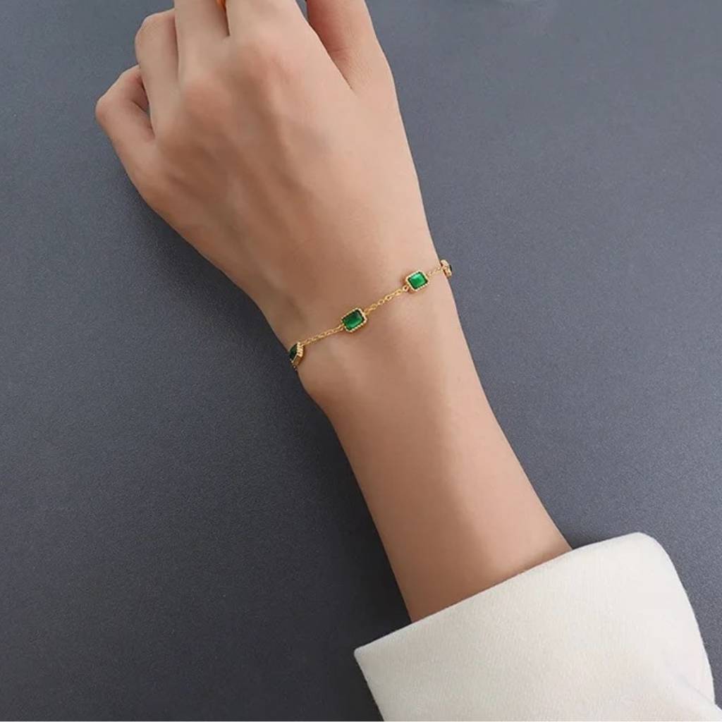 18Kt Gold Plated Rectangle Emerald Zircon Bracelet, Navya : INNAVYA