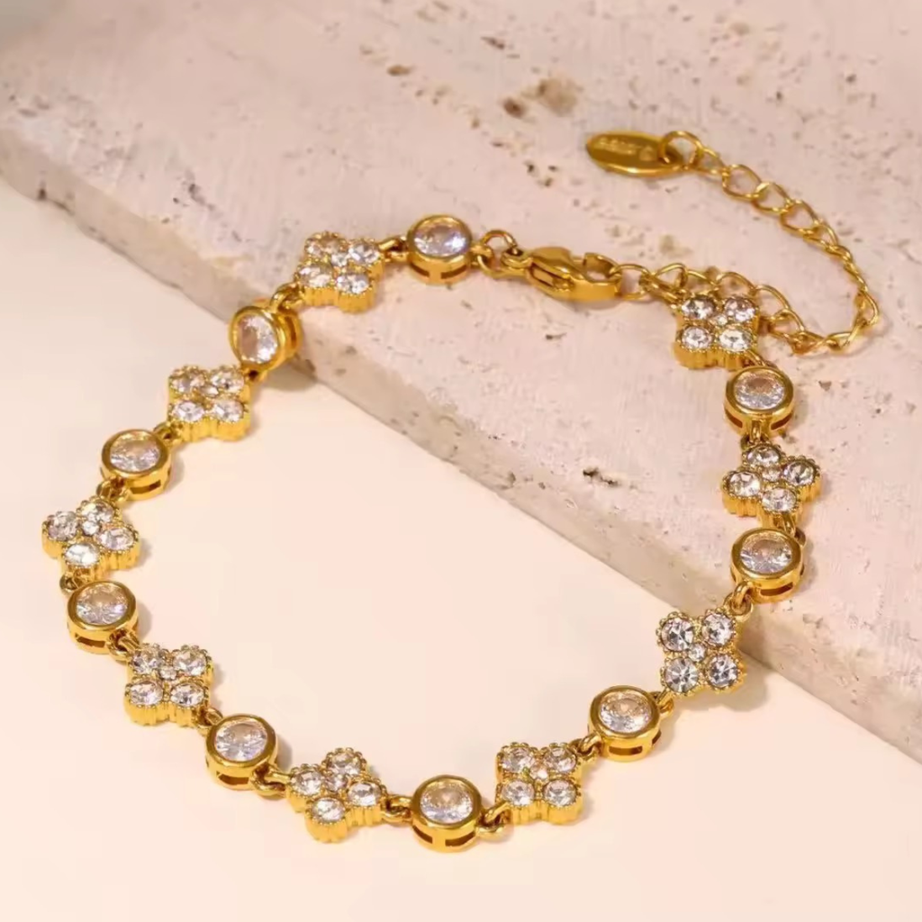 Vinatge White Zircon & Flower Bezel Tennis Bracelet, Sana : INSANA