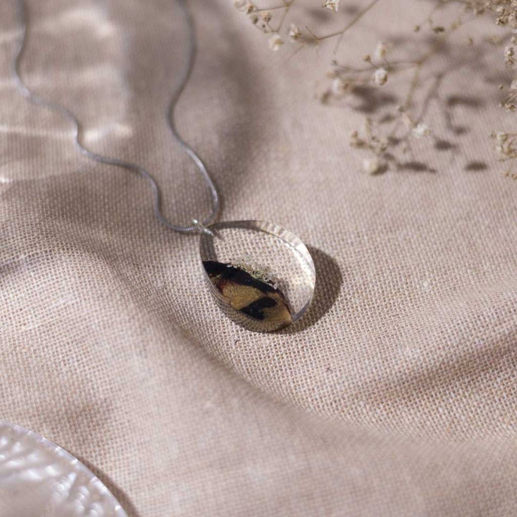 Snowflake Forest Necklace : SnowflakeForestNecklace