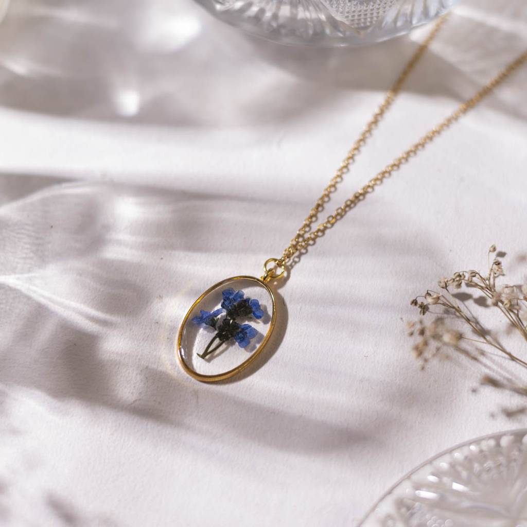 Bridgerton Blue Necklace : BridgertonBlueNecklace