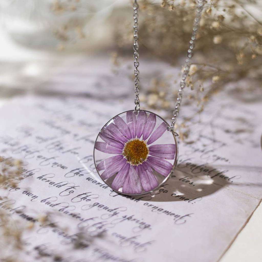 Purple Dawn Necklace : PurpleDawnNecklace