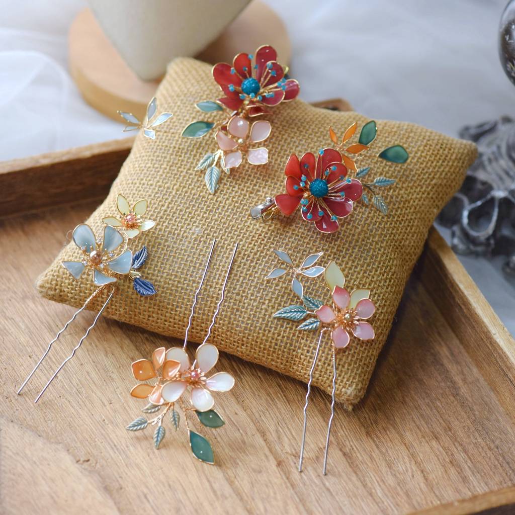 Isariah Hair Clips : IsariahHairClips