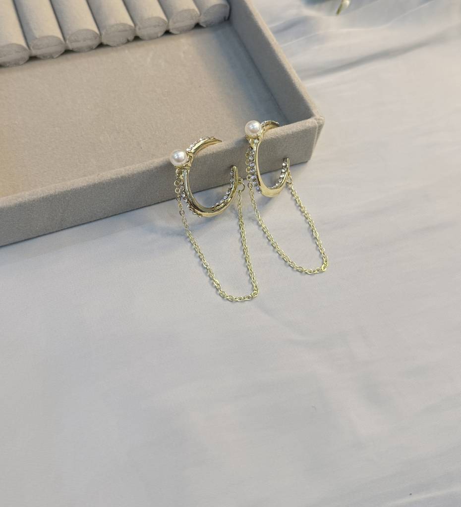 Gold Tone Hoop Earrings : J00330027