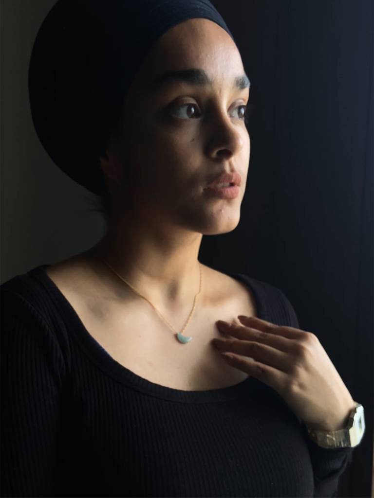 Aquamarine Luna Moon Pendant With 18Kt Gold Plated On Brass Chain : NO-Q-6387-16C