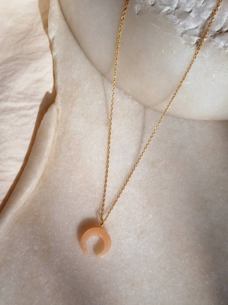 Peach Moonstone Crescent Moon Pendant With 18Kt Gold Plated On Brass Chain : NO-K-6299-16
