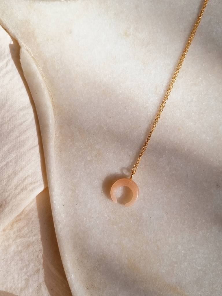 Peach Moonstone Crescent Moon Pendant With 18Kt Gold Plated On Brass Chain : NO-K-6299-16