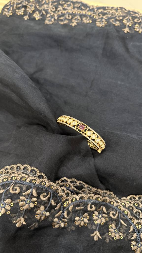 Red Gold Tone Polki Bracelet : J00354660