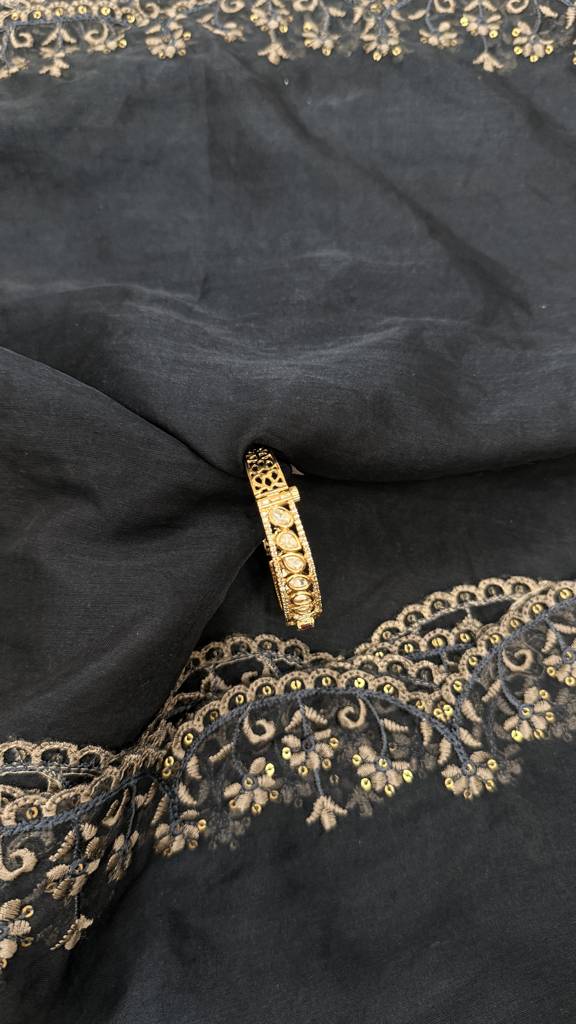 Red Gold Tone Polki Bracelet : J00354660