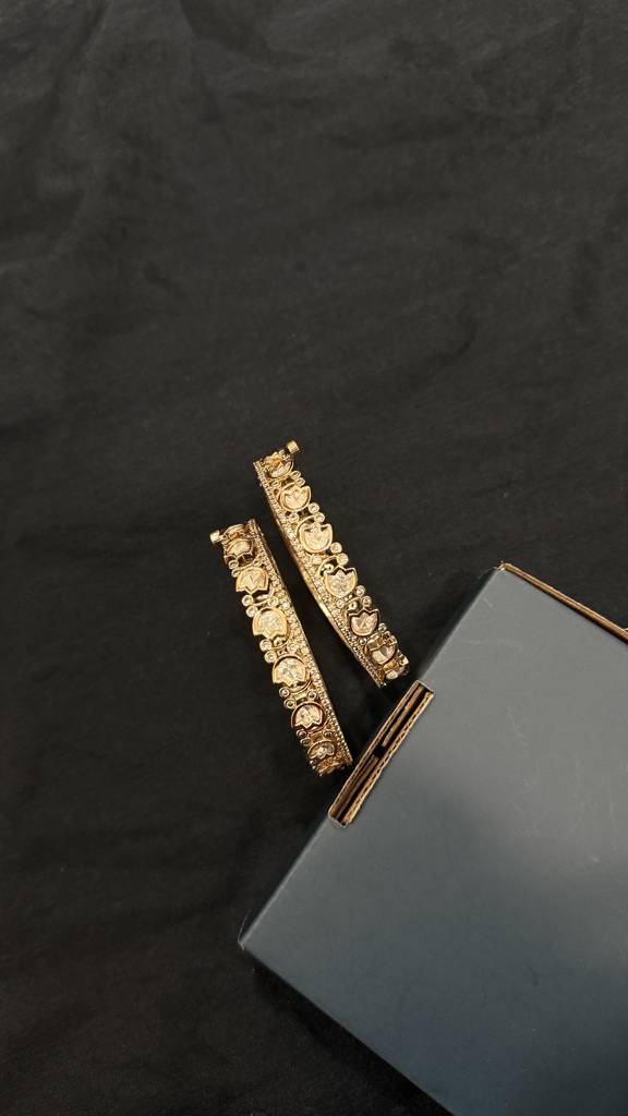 Gold Tone Polki Bangles-J00354674 : J00354674