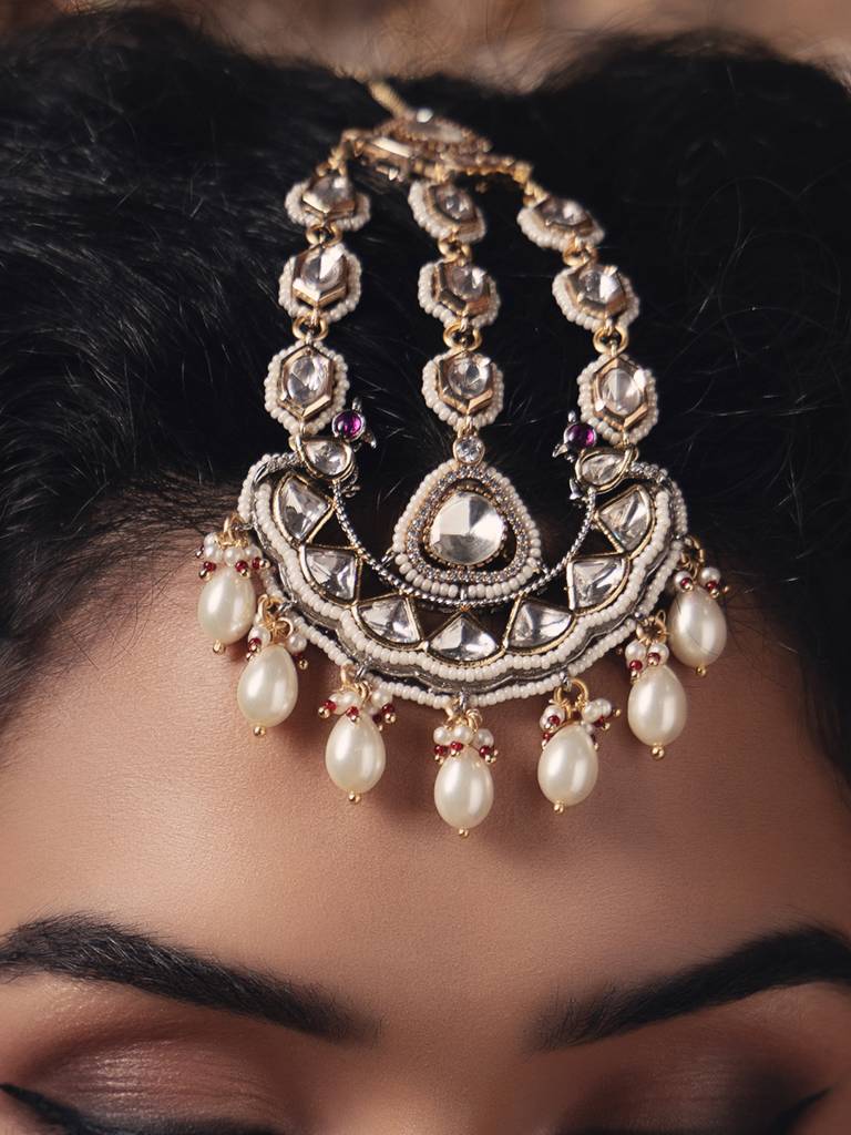 Polki-Pearl Classic Maang Tikka : JBR24AUHMCOL1487