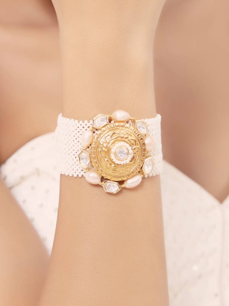 Polki-Pearl Sophisticated Bracelet : JBR24AUHMCOL1490