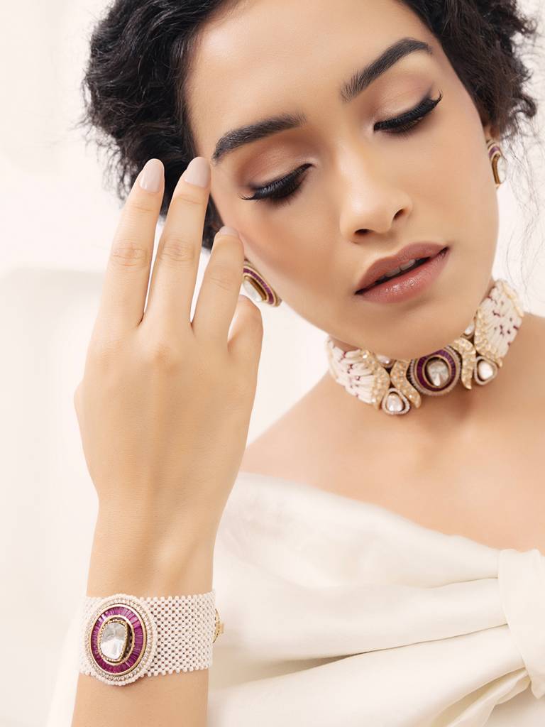 Polki-Pearl Elegant Bracelet : JBR24AUHMCOL1493