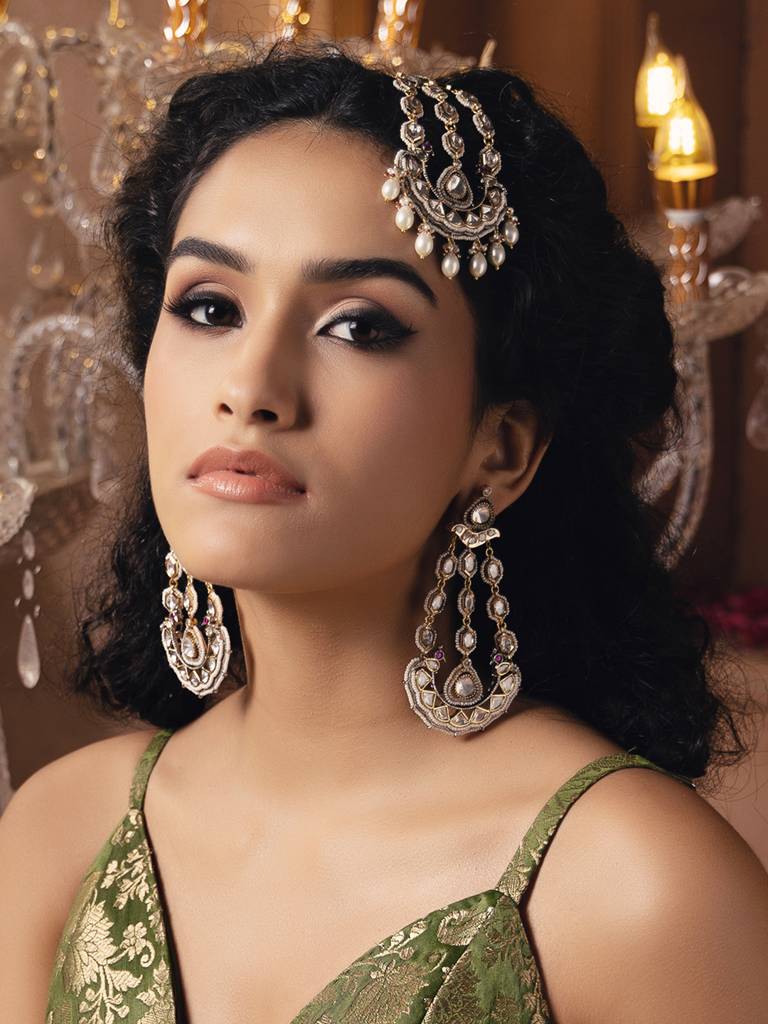 Polki-Pearl Timeless Gold Earrings : JBR24AUHMCOL1512