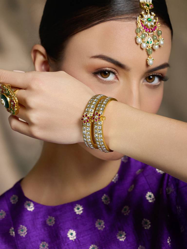 Lustre Era Stone Bangles : JBRAUG2796