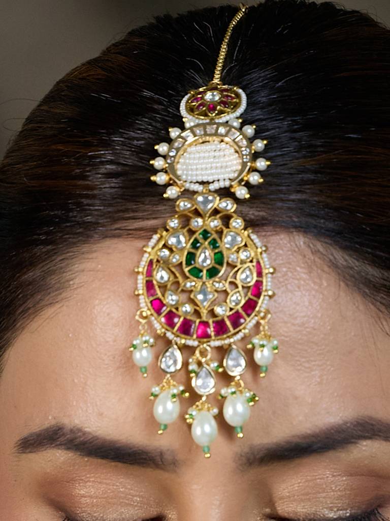 Regal Radiance Maang Tikka : JBRAUG2866