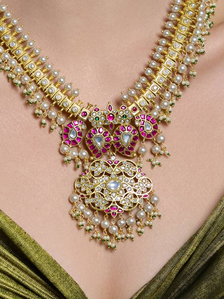 Regal Radiance Necklace : JBRAUG2883