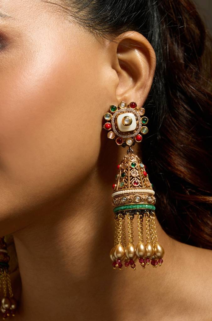 Vibrant Harmony Jhumka Earring : JBRITIER21